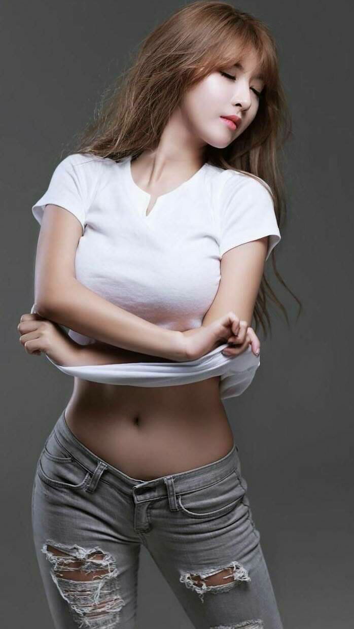 全国跳水冠军赛跳板项目竞争激烈,全国跳水选拔赛