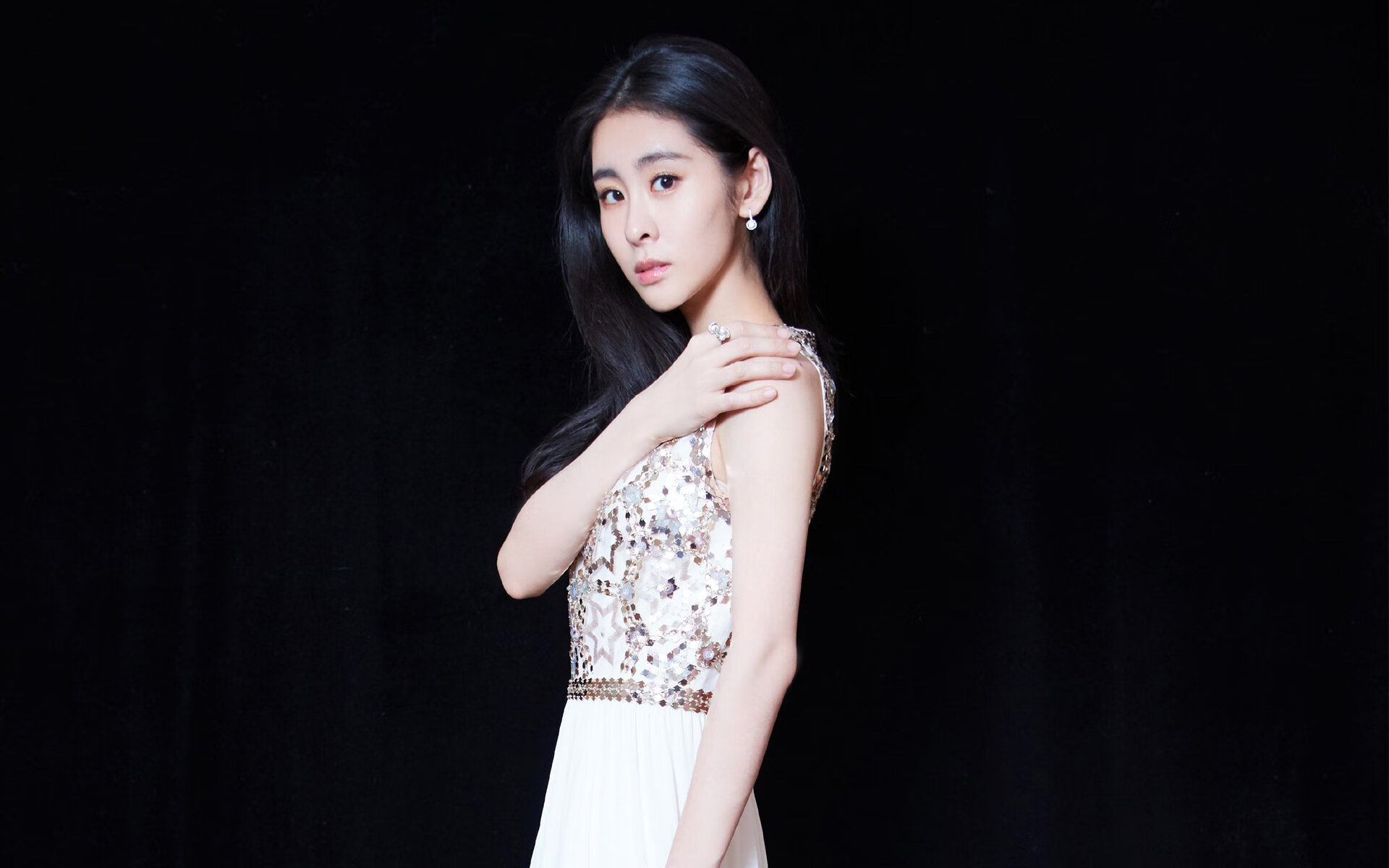 绿色能源充分利用,未来 足球场馆实现碳中和目标,现代化足球场